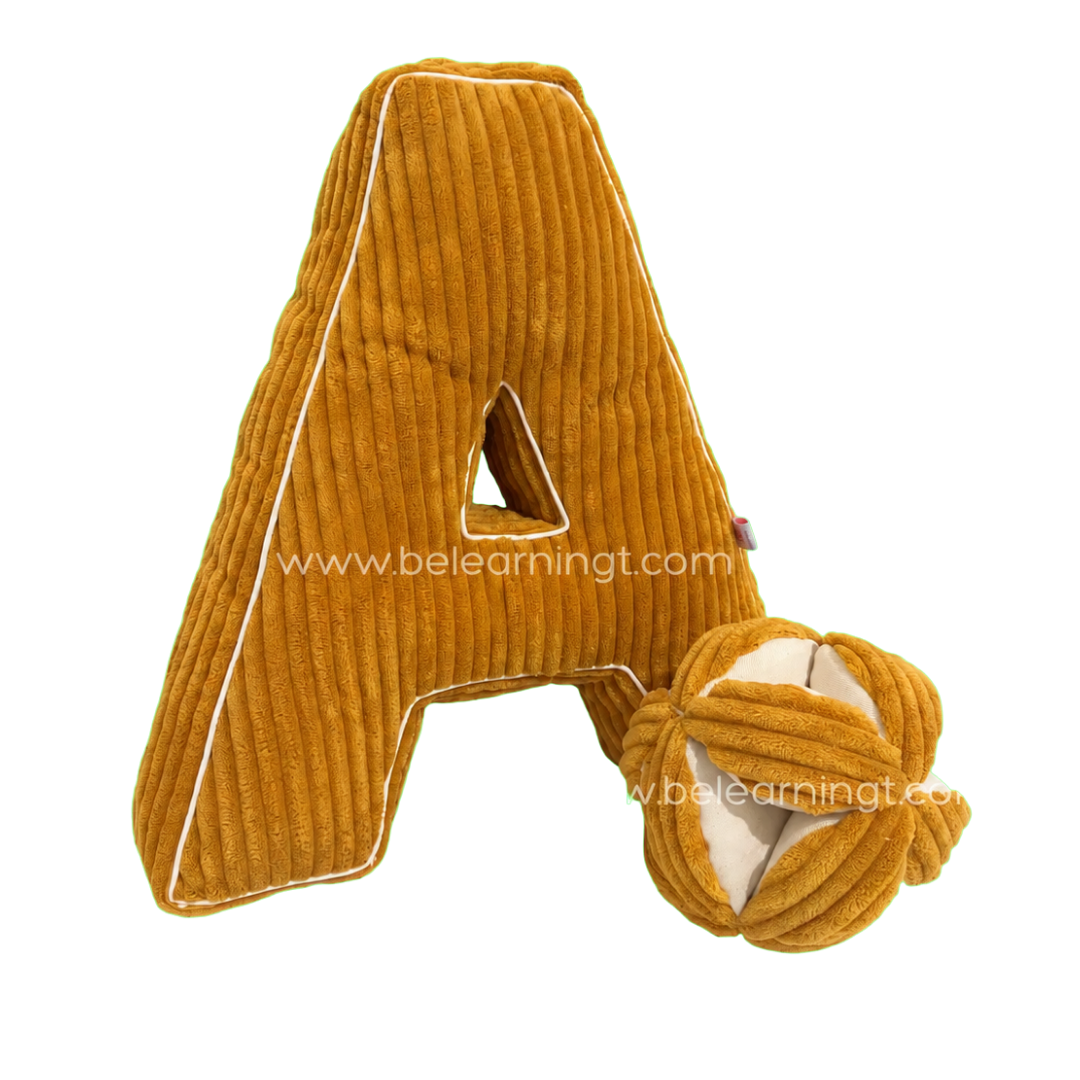 Huggy Letter + pelota montessori